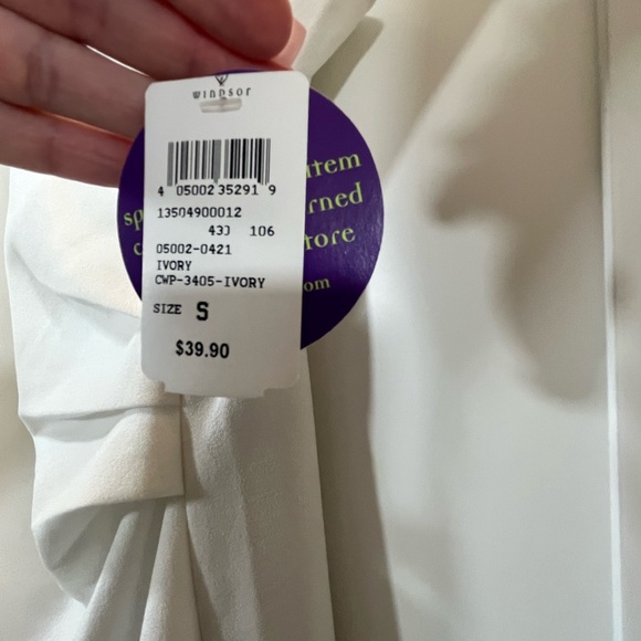 Ivory evening gown. New with tags never worn. - Picture 3 of 3